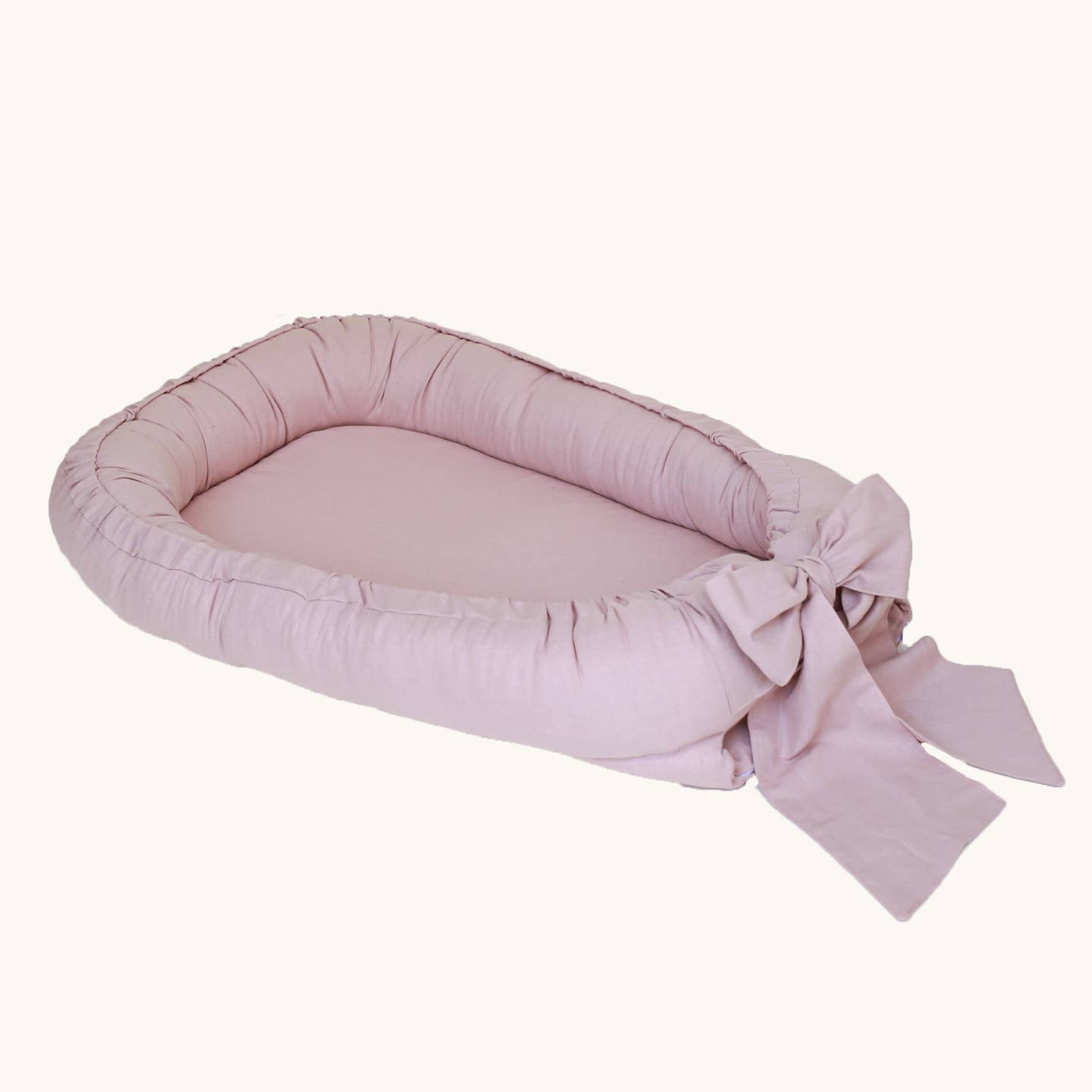 Baby nest con fiocco rosa