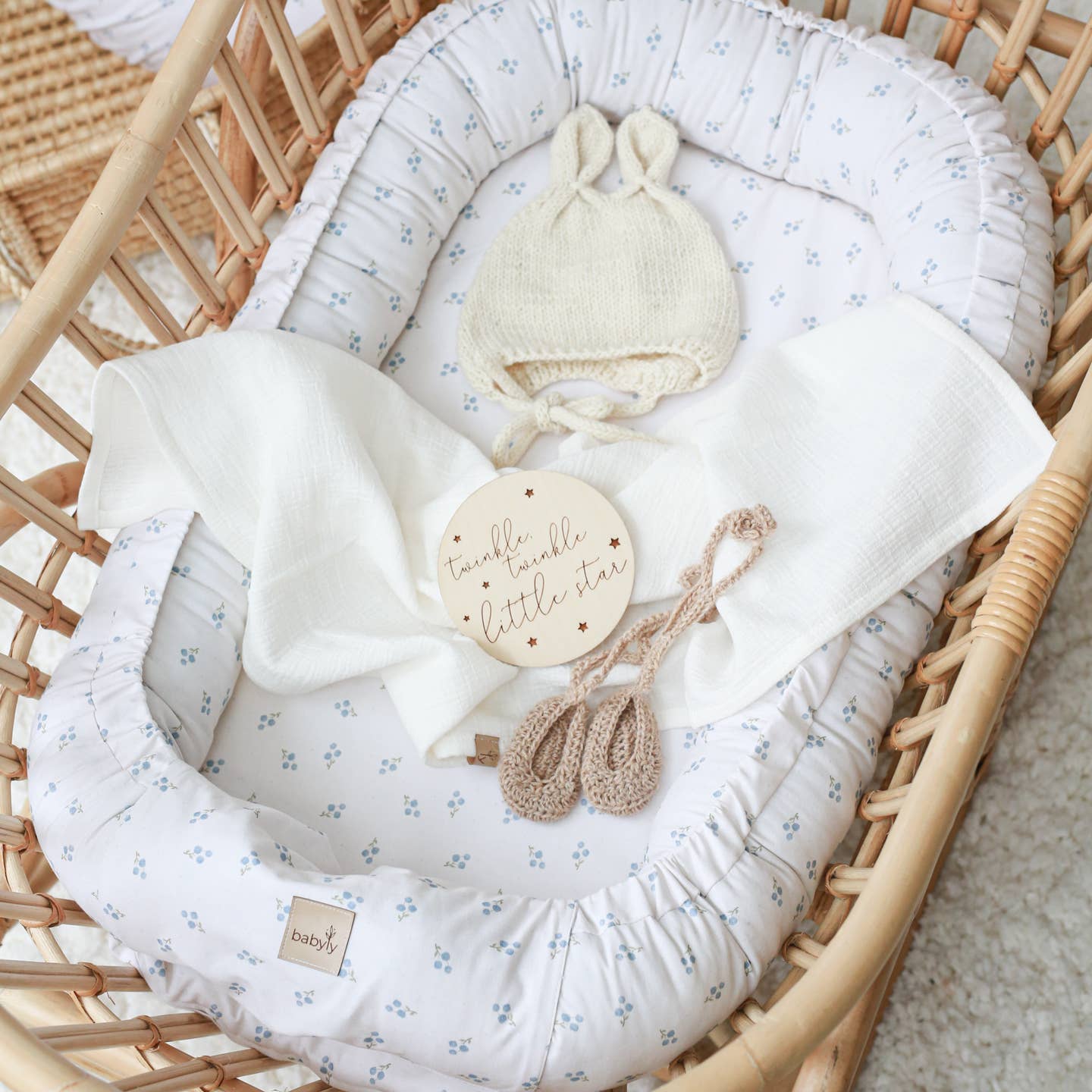 Baby nest con materasso in schiuma