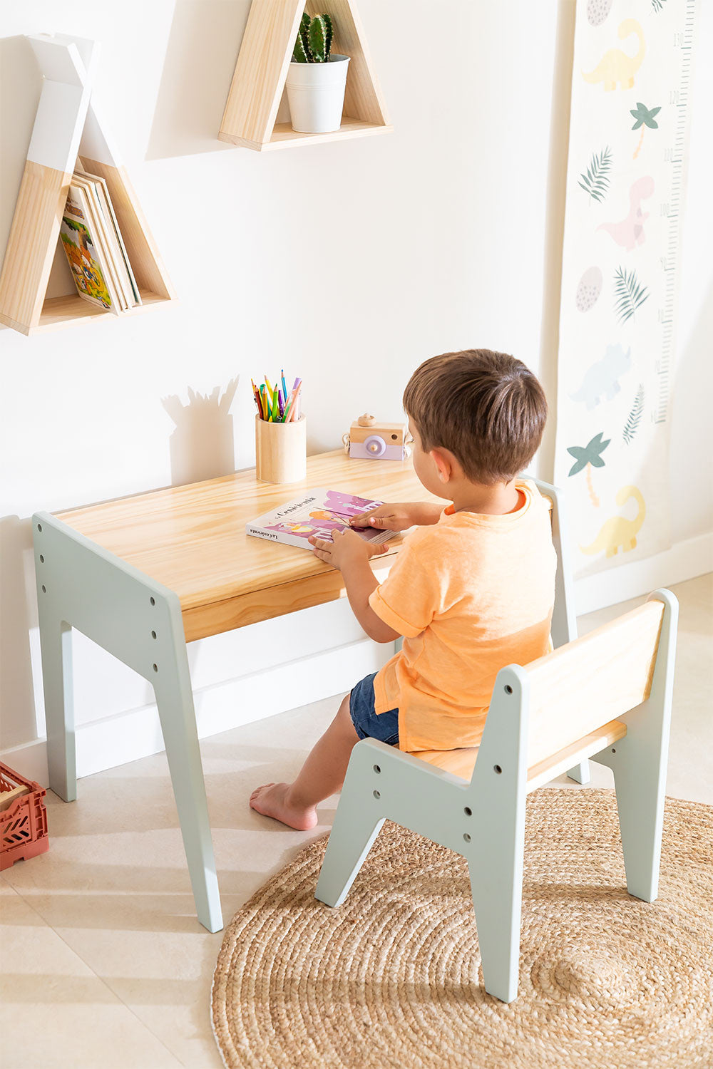 Tavolo scrivania bambini con contenitore verde - Vickylù infanzia